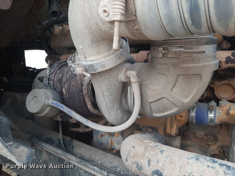 image for item LX9971 2000 Sterling L9500 dump truck