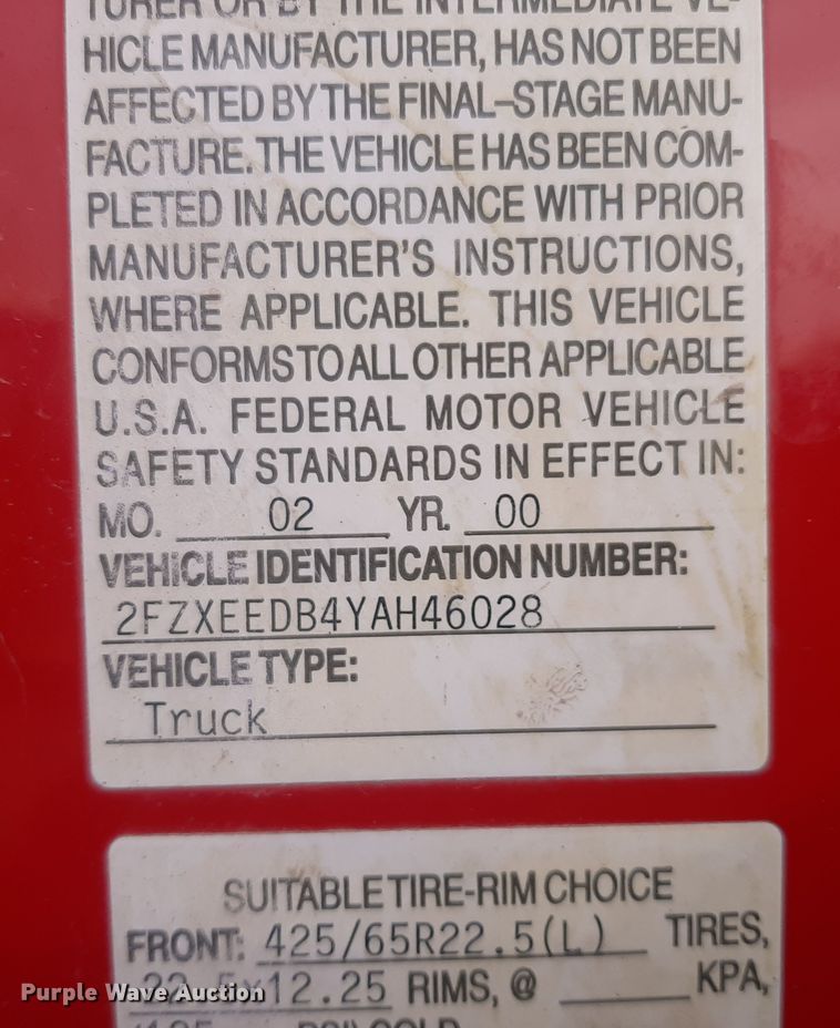 image for item LX9971 2000 Sterling L9500 dump truck