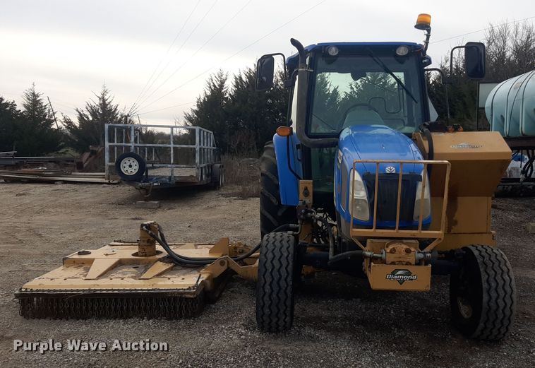 image for item LX9972 2012 New Holland T5070  tractor
