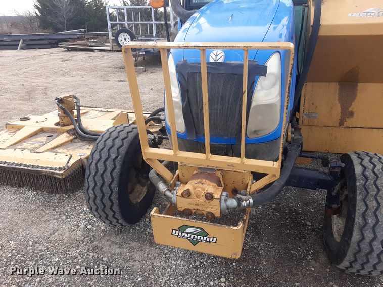 image for item LX9972 2012 New Holland T5070  tractor