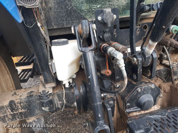 image for item LX9972 2012 New Holland T5070  tractor