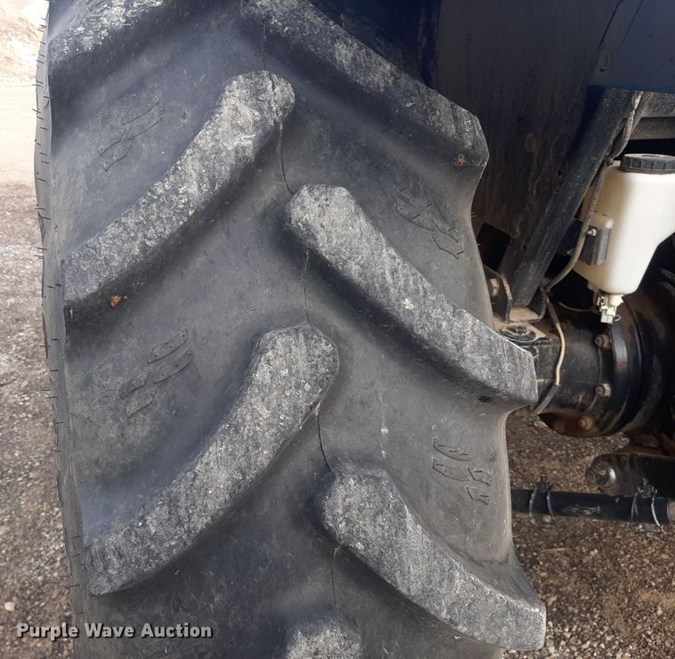 image for item LX9972 2012 New Holland T5070  tractor