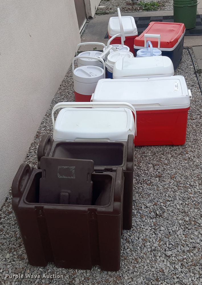 image for item LX9974 Household items