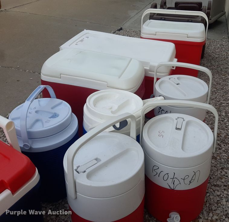 image for item LX9974 Household items