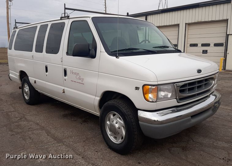 image for item LX9989 2000 Ford E350  van