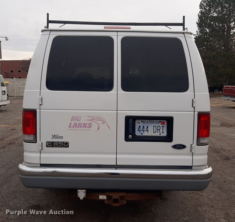 image for item LX9989 2000 Ford E350  van