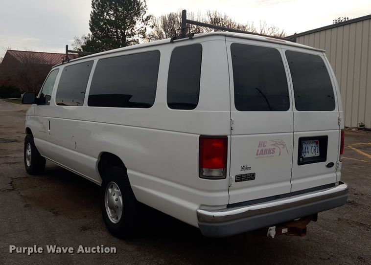 image for item LX9989 2000 Ford E350  van