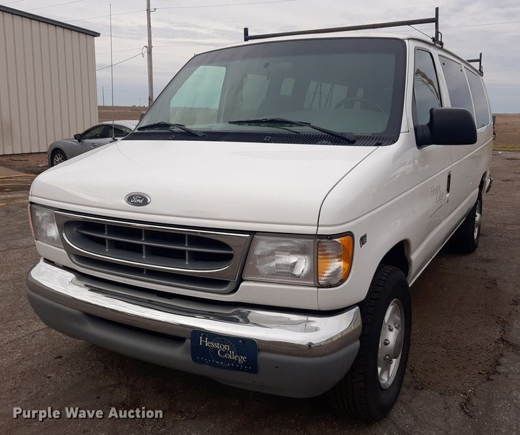 image for item LX9989 2000 Ford E350  van