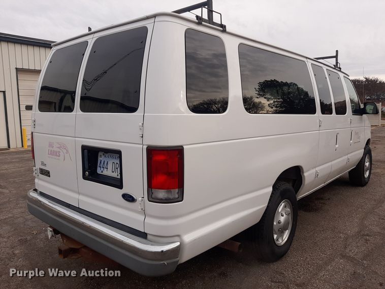 image for item LX9989 2000 Ford E350  van