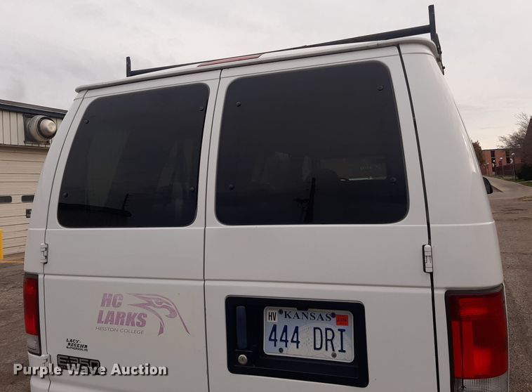 image for item LX9989 2000 Ford E350  van
