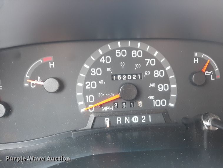 image for item LX9989 2000 Ford E350  van