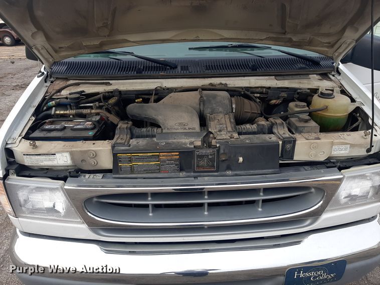 image for item LX9989 2000 Ford E350  van