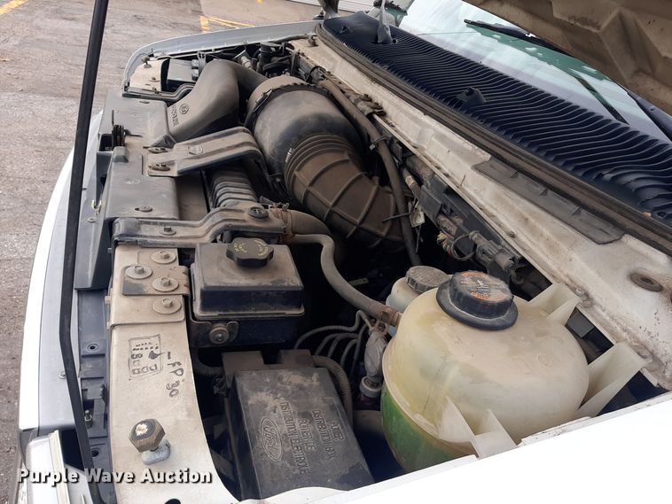 image for item LX9989 2000 Ford E350  van