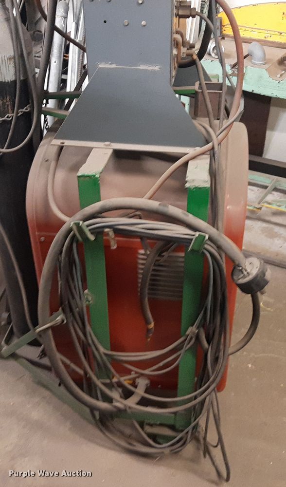 image for item LX9990 Lincoln Idealarc 250  welder