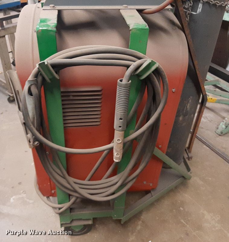 image for item LX9990 Lincoln Idealarc 250  welder