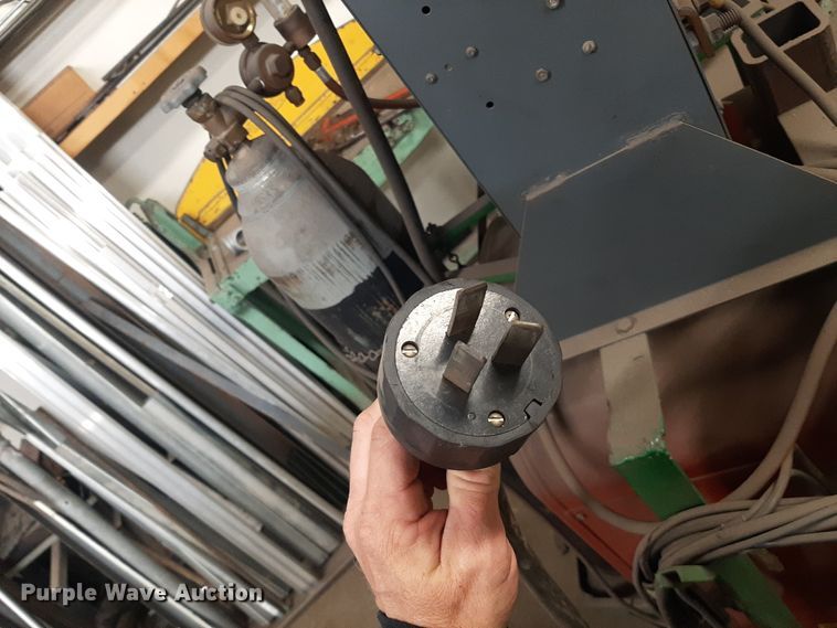 image for item LX9990 Lincoln Idealarc 250  welder