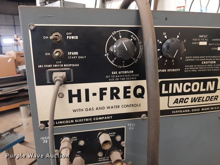 image for item LX9990 Lincoln Idealarc 250  welder
