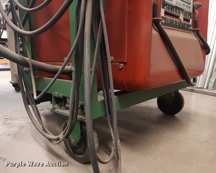 image for item LX9990 Lincoln Idealarc 250  welder