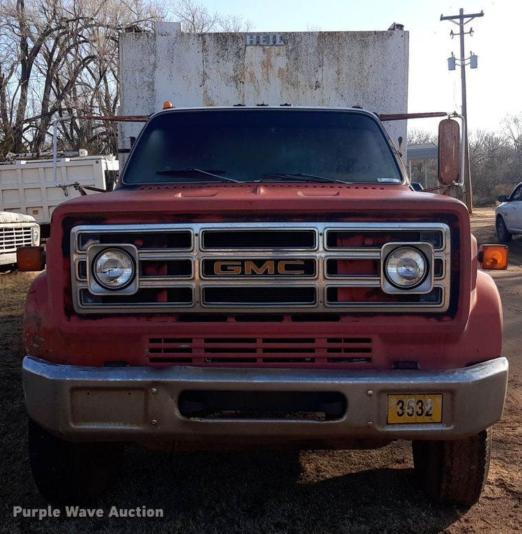 image for item LY9005 1980 GMC 7000  refuse truck