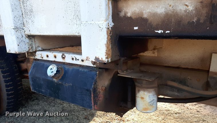 image for item LY9005 1980 GMC 7000  refuse truck