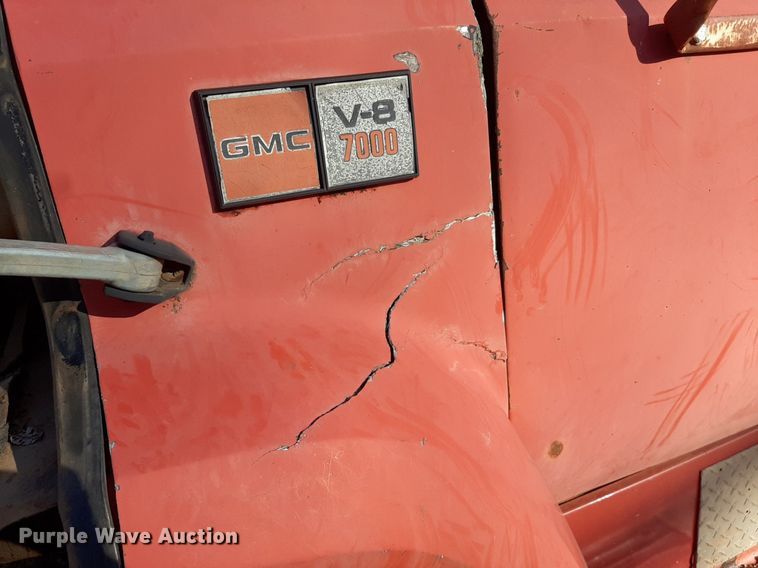 image for item LY9005 1980 GMC 7000  refuse truck