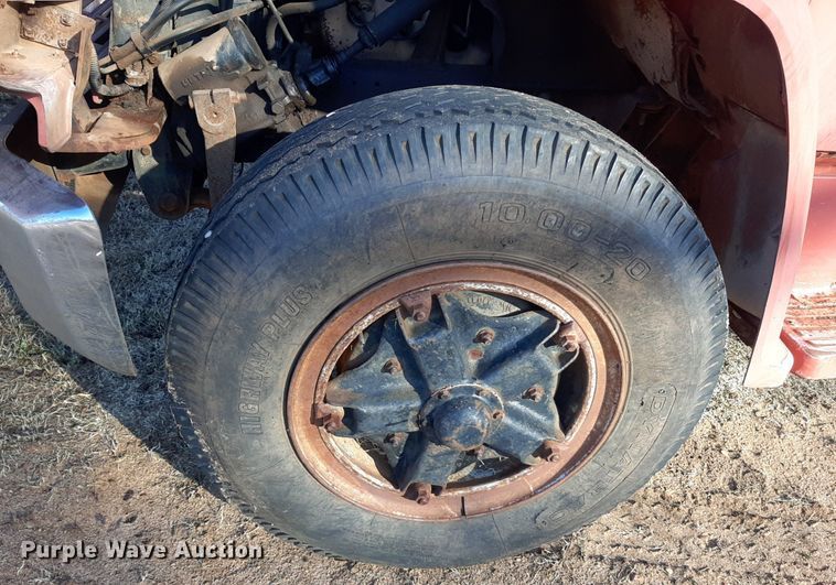 image for item LY9005 1980 GMC 7000  refuse truck