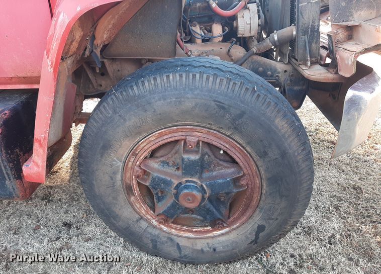 image for item LY9005 1980 GMC 7000  refuse truck