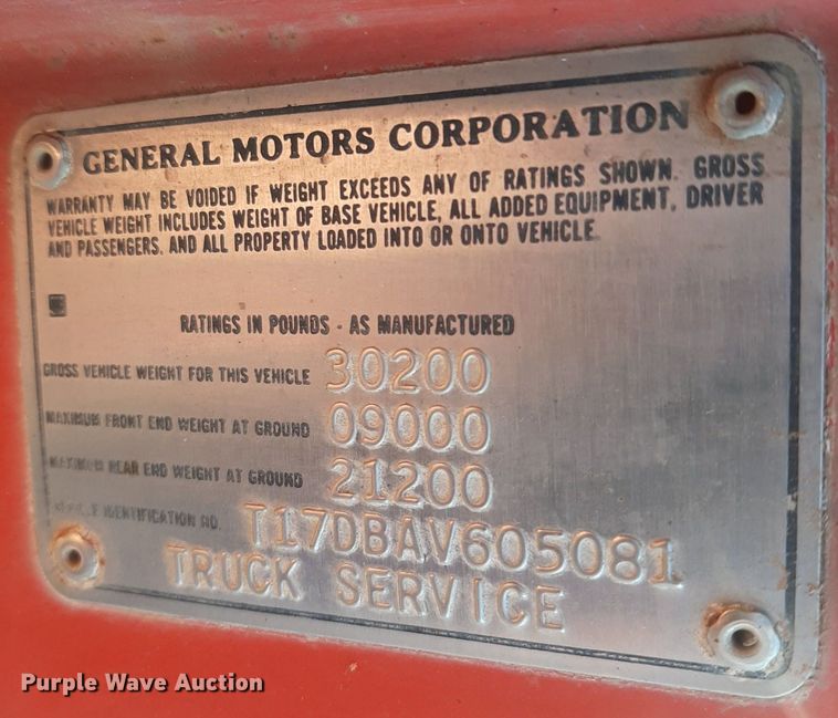 image for item LY9005 1980 GMC 7000  refuse truck