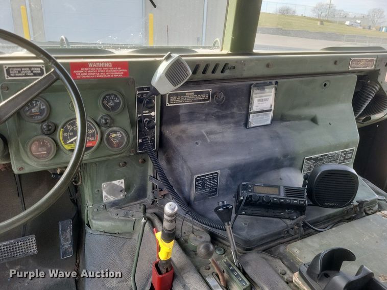 image for item MI9874 1986 Am General Humvee  SUV