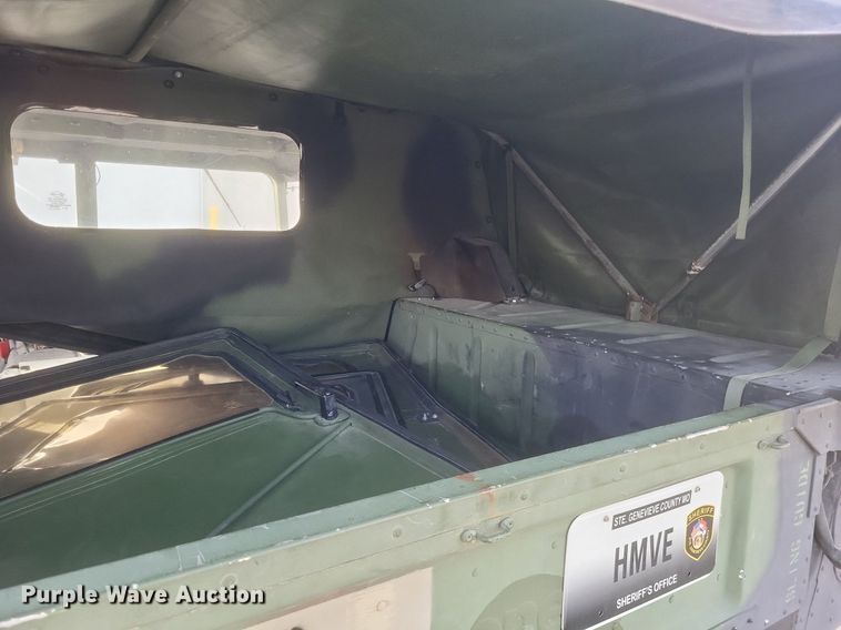 image for item MI9874 1986 Am General Humvee  SUV