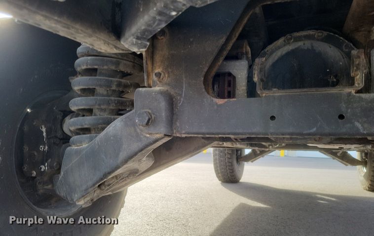 image for item MI9874 1986 Am General Humvee  SUV