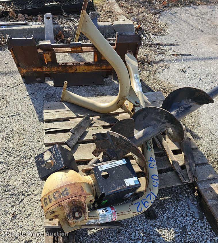 Land Pride PD15 post hole auger in Olathe, KS Item NE9301 for sale