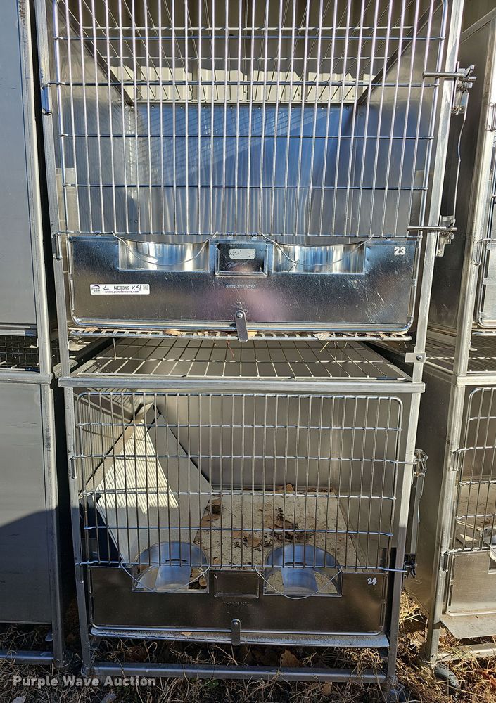 image for item NE9317 (4) double kennels