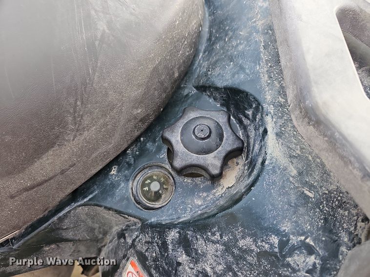 image for item NE9321 2004 Bombardier 7929  ATV