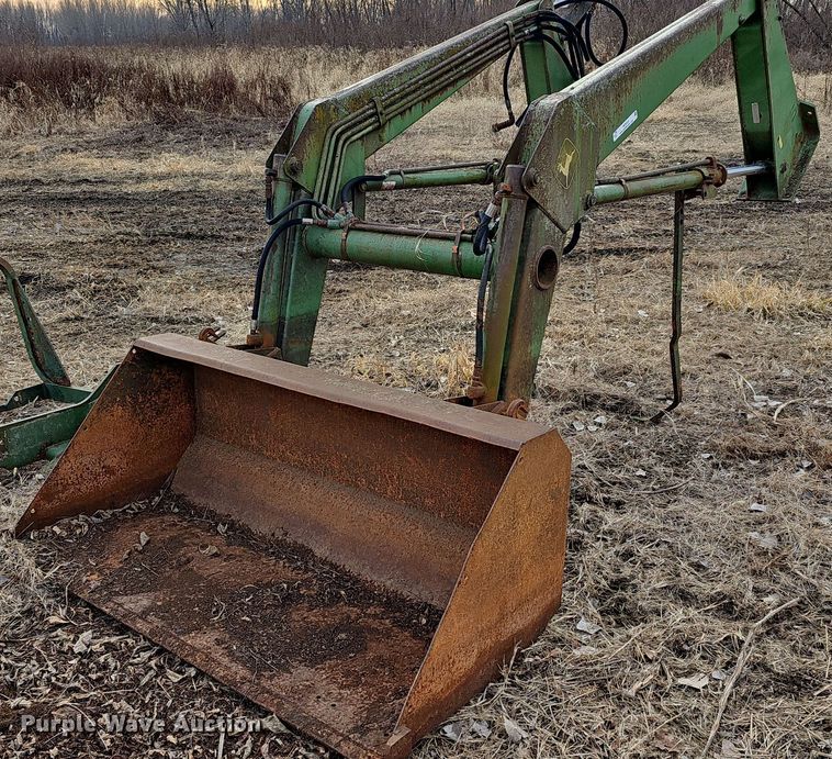 John Deere 145 loader in Atchison, KS Item NE9322 for sale Purple Wave