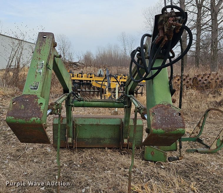 image for item NE9322 John Deere 145  loader