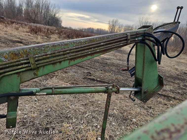 image for item NE9322 John Deere 145  loader