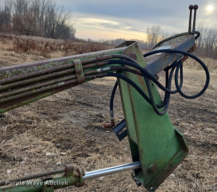 image for item NE9322 John Deere 145  loader