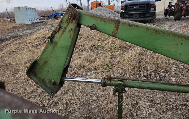 image for item NE9322 John Deere 145  loader