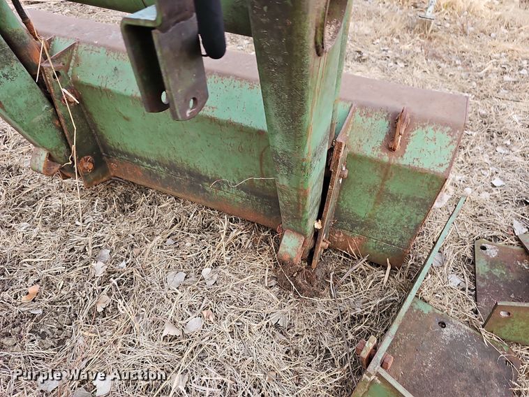 image for item NE9322 John Deere 145  loader