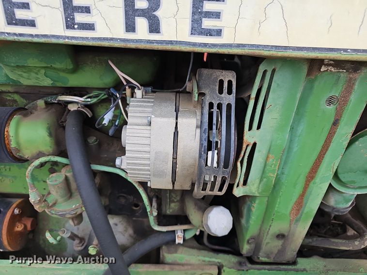 image for item NE9342 1976 John Deere 2640  tractor