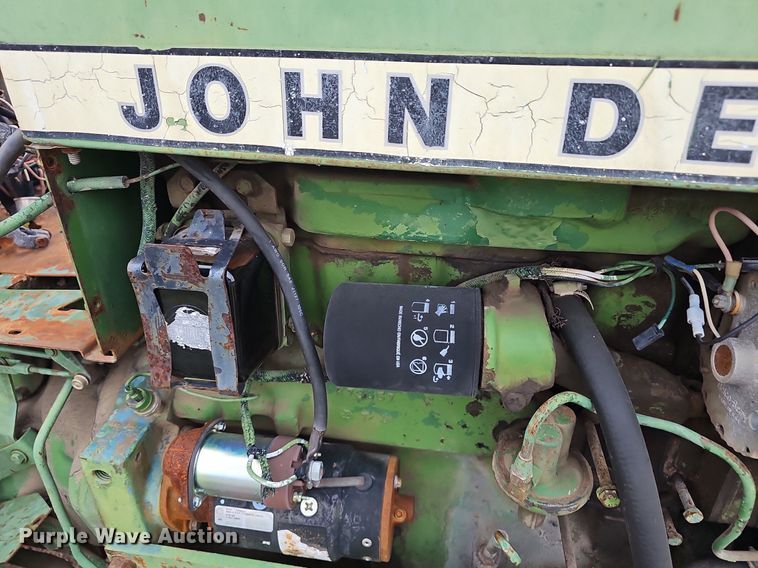image for item NE9342 1976 John Deere 2640  tractor