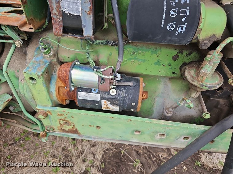 image for item NE9342 1976 John Deere 2640  tractor