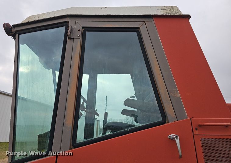 image for item NE9343 1982 Hesston 6450  swather / windrower