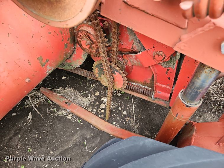 image for item NE9343 1982 Hesston 6450  swather / windrower