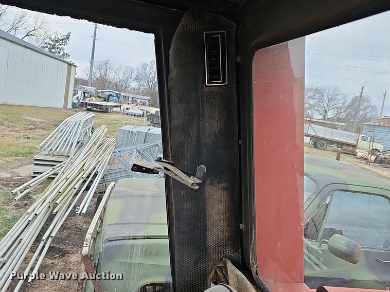 image for item NE9343 1982 Hesston 6450  swather / windrower