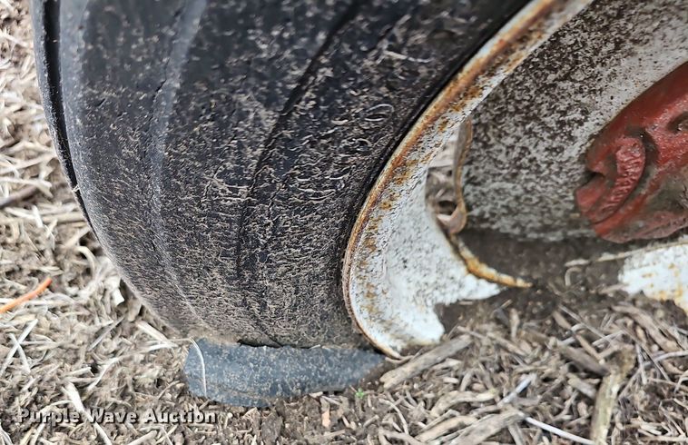 image for item NE9343 1982 Hesston 6450  swather / windrower