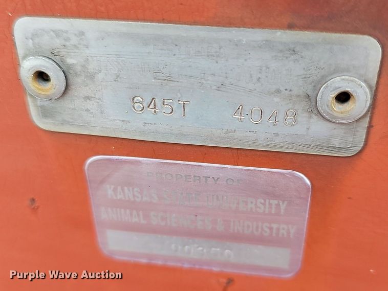 image for item NE9343 1982 Hesston 6450  swather / windrower