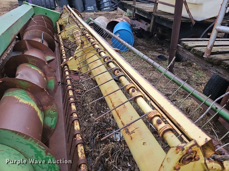 image for item NE9344 1981 John Deere 2280  swather / windrower