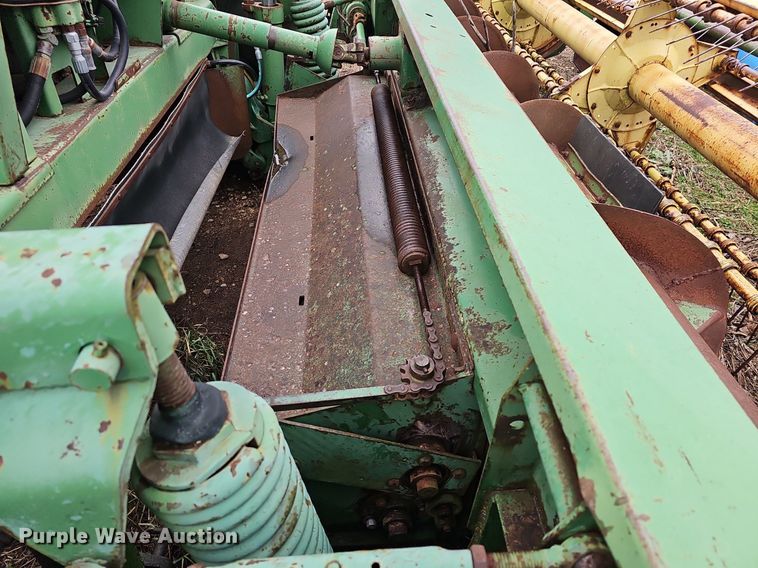 image for item NE9344 1981 John Deere 2280  swather / windrower
